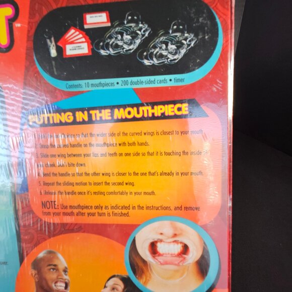 New Speak Out Board Game By Hasbro In Original Sealed Box - Picture 5 of 9